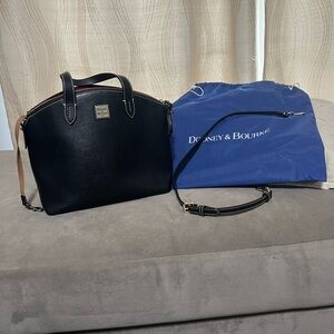 Dooney & Bourke Black Leather Women’s Bag